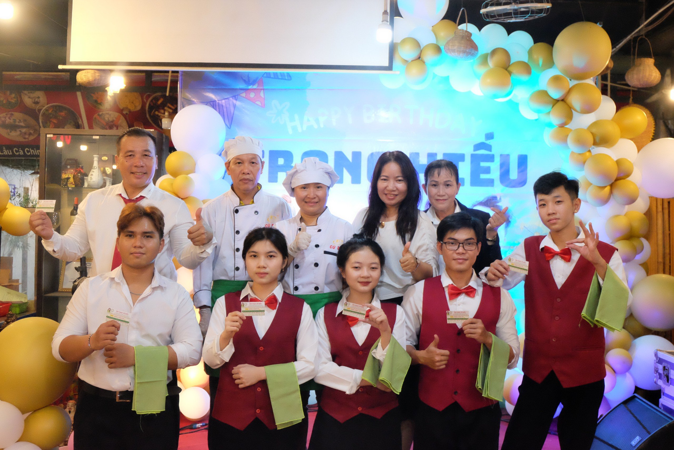 Trang chủ 82 z5813424472865 51d0a8835524d1e71cad27620d05d9db